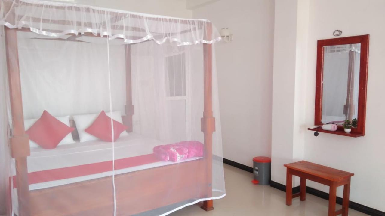 Ocean Breeze Villa Bussa Exterior foto