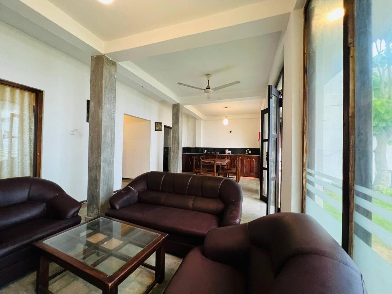 Ocean Breeze Villa Bussa Quarto foto
